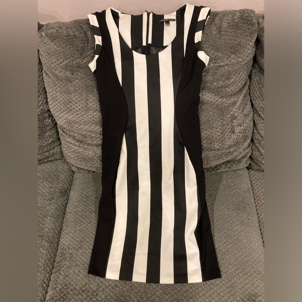 Bodycon dress from MANGO